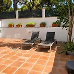 Casa Elviria Con Gran Piscina Comunitaria, Wi-fi Y Aire Acondicionado A 1 Kilometro De La Playa Сasa de vacaciones *