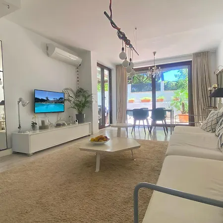 Con Patio Privado Con Barbacoa Y Piscina Cerca De La Playa * Marbella
