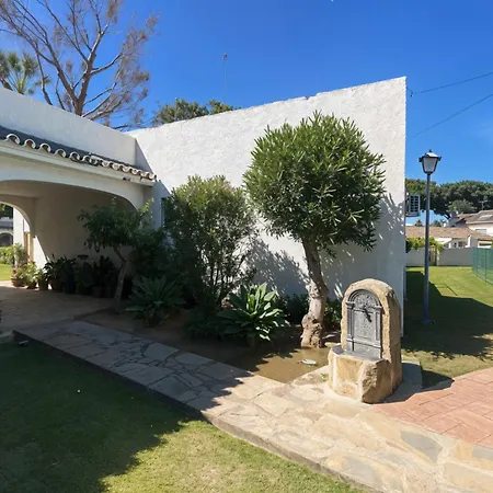 Casa Elviria Con Gran Piscina Comunitaria, Wi-fi Y Aire Acondicionado A 1 Kilometro De La Playa Prázdninový dům Marbella