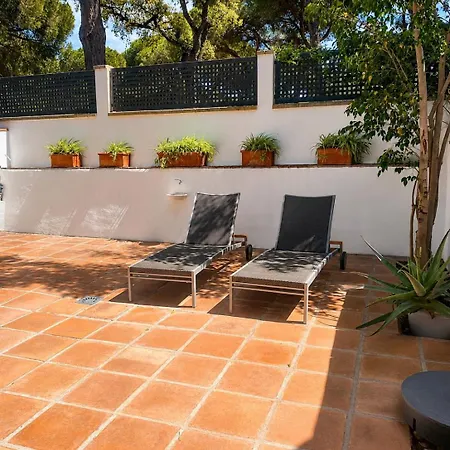 Casa Elviria Con Gran Piscina Comunitaria, Wi-fi Y Aire Acondicionado A 1 Kilometro De La Playa Dom wakacyjny *