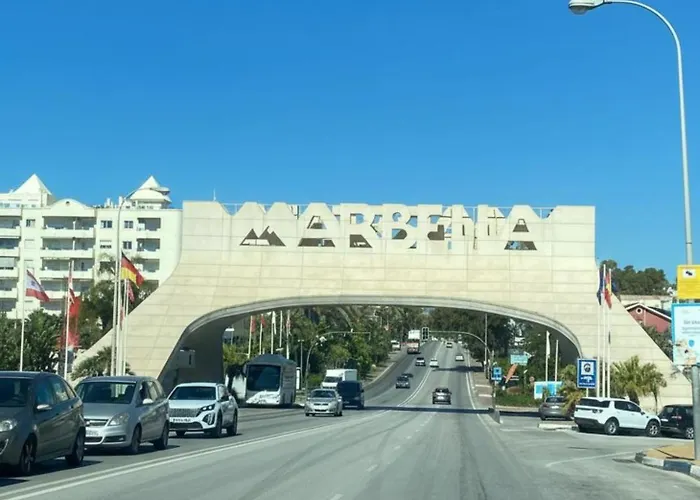 Casa Elviria Con Gran Piscina Comunitaria, Wi-fi Y Aire Acondicionado A 1 Kilometro De La Playa Prázdninový dům Marbella