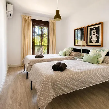 Casa Elviria Con Gran Piscina Comunitaria, Wi-fi Y Aire Acondicionado A 1 Kilometro De La Playa Casa de Férias Marbella