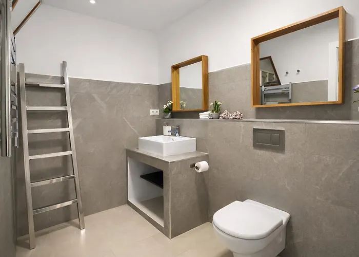 Casa Elviria Con Gran Piscina Comunitaria, Wi-fi Y Aire Acondicionado A 1 Kilometro De La Playa Feriehus Marbella